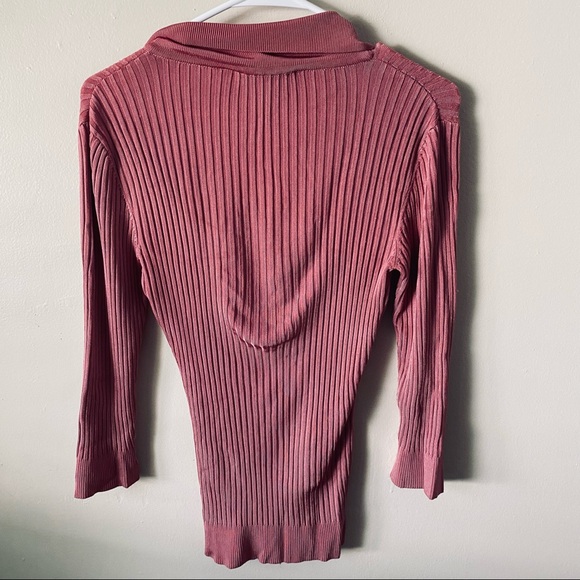 Pink Rayon with Spandex front -button 3/4 sleeve Women Medium top. - Picture 2 of 4